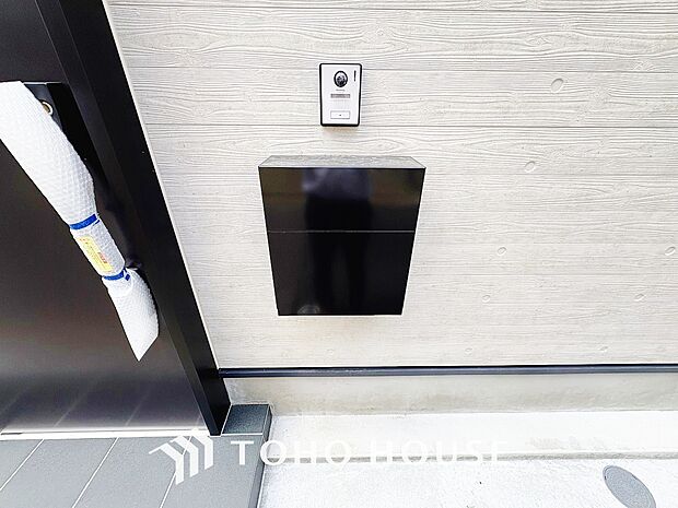 数字を回して施解錠できるダイヤルや暗証番号を設定するタイプなどがあり防犯効果が高まります。