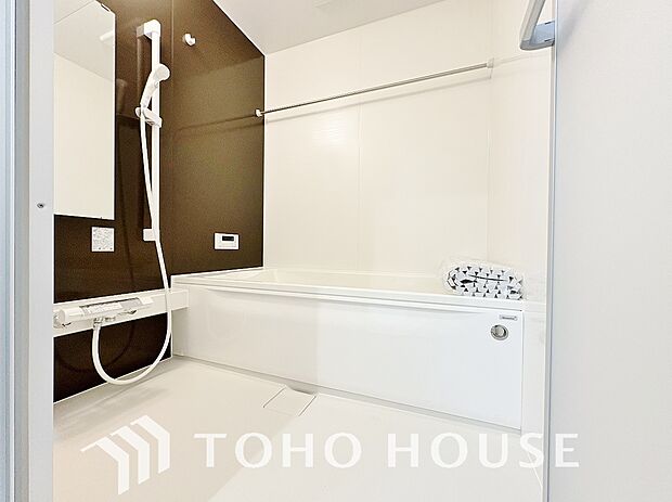 心地よいバスタイムを演出する浴室はゆとりあるサイズを採用。