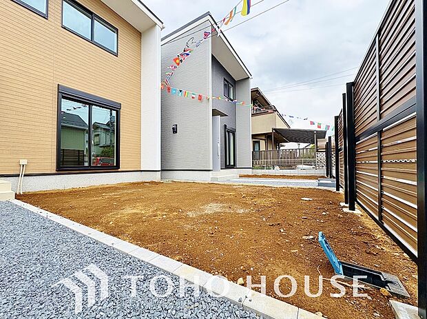 たしましたので、大きめのお車でも駐車可能です。駐車（戸建）:::自転車やバイクなど、ゆとりのある敷地