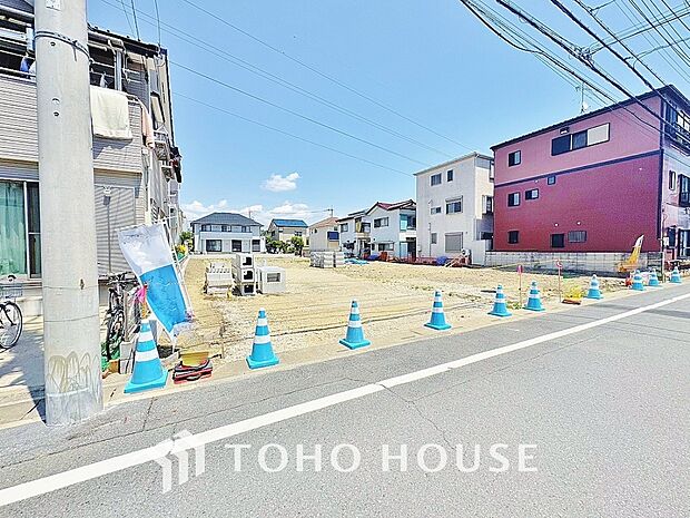 2台分の駐車スペースは何かと便利。誰かが遊びに来る時にも自宅に駐車可能なスペースがあると重宝します。