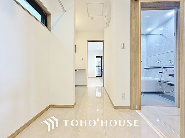 平日の朝であっても、落ち着きとくつろぎを感じられる。時間に余裕とゆとりを持たせます。