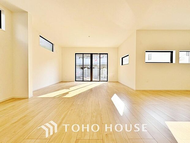 ここにはみんなが集い、食事と楽しい会話が始まる。そんな幸せを感じさせてくれる場所でありたい。