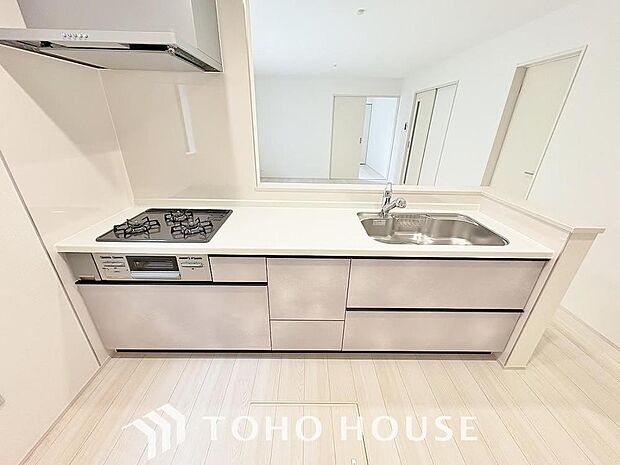 キッチンの収納は、デッドスペースになりやすい箇所を有効活用できる収納を採用しました。