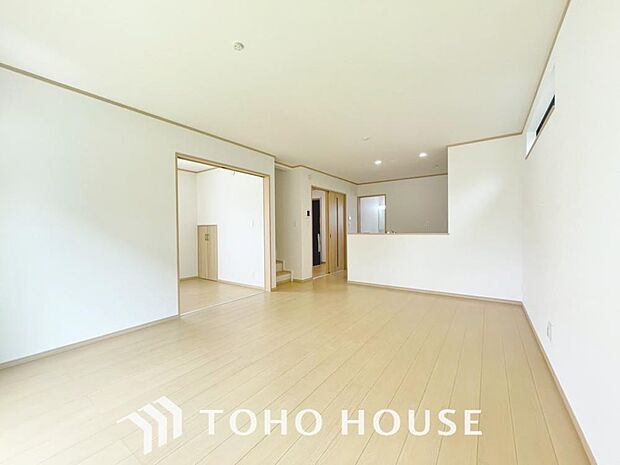 くつろぎを愉しむリビングルームは憩いの場となります。ライフスタイルに新しいゆとりをもたらします。