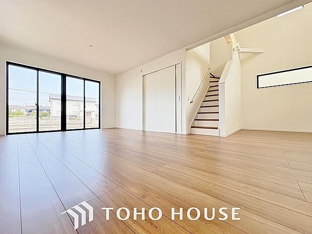 インティメイトなくつろぎを愉しむリビングルームは和やかな憩いの場となります。