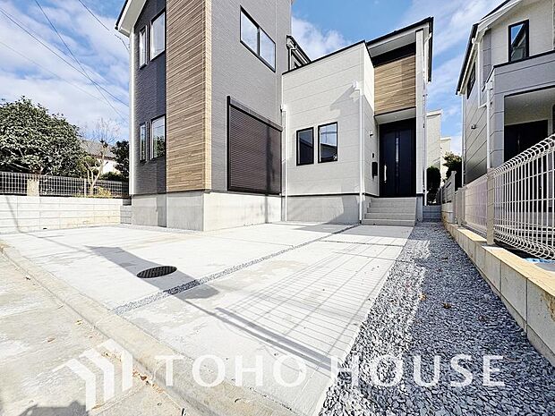 自転車やバイクなど、ゆとりのある敷地で置き場所に困ることはないでしょう。