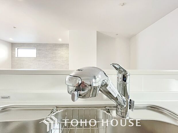 クリアな水が毎日使え、見た目にもスマートな浄水器一体型。