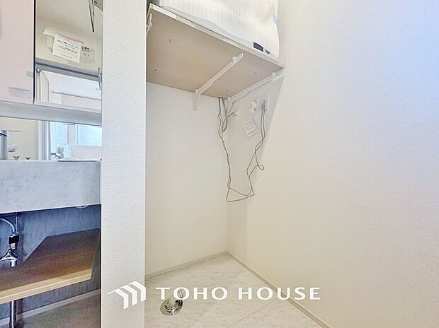 脱衣所内に洗濯機を置けるスペースを確保!ご家族のお洗濯物を洗う際にも大容量の洗濯機を置けて便利です。