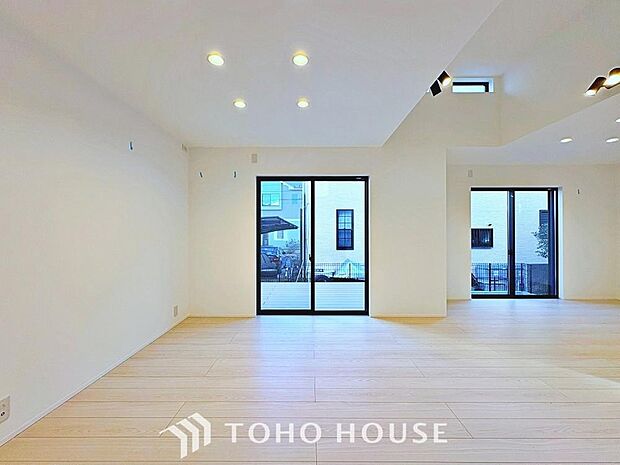 空気感という居心地の良いＢＧＭは、暮らしのステージを彩り、心からのやすらぎと満足感を与えてくれます。