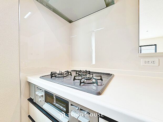 毎日料理をする、料理が好き、家族が多くて量を作る必要がある、等の方々にとっては必須の3口コンロ。