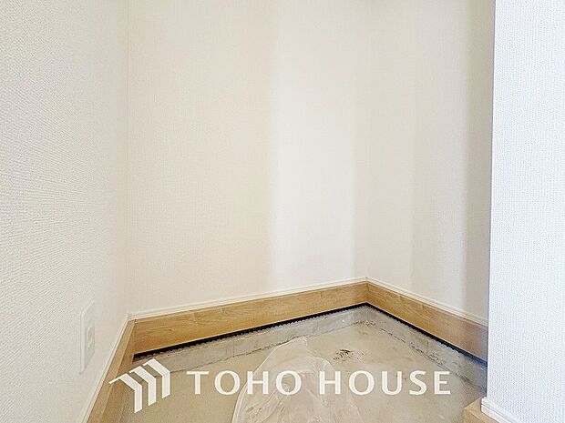 土足のまま入れるので、ゴルフバックなどがそのまま収納可能。散らかりがちな玄関をすっきりと保てます。