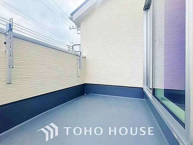 手を伸ばせば、ふれることが出来そうな環境が、そのままインテリアになったような印象です。