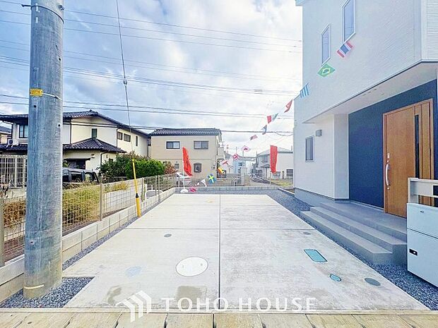 自転車やバイクなど、ゆとりのある敷地で置き場所に困ることはないでしょう。