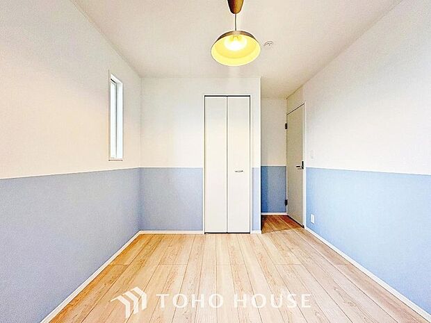 暖色系の照明は、心理的にも落ち着きを得られやすいそうです。