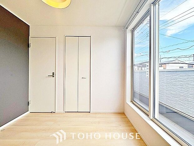 白を基調とした室内は、明るい住空間を造り出すだけでなく、清潔感をもたらしてくれます。