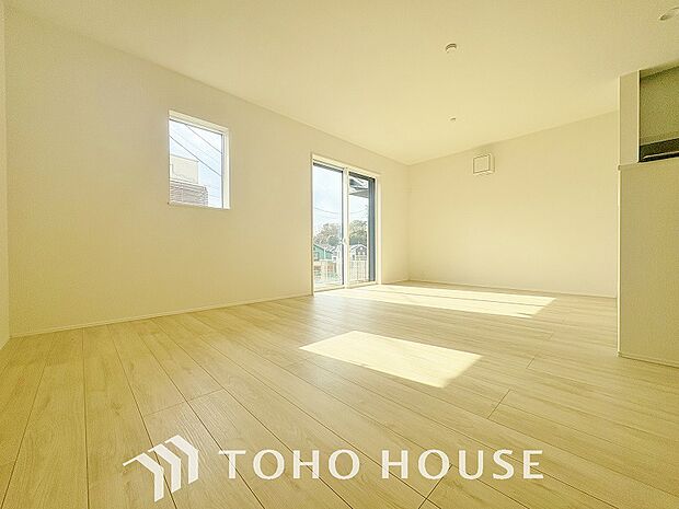 ホワイトナチュラルのテイストが、自然体で過ごせる心地良さを生み出しています。