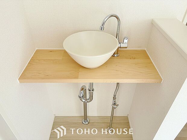 2階にも洗面設備がついていますので、忙しい朝の身支度もご家族でスムーズにご使用いただけます。