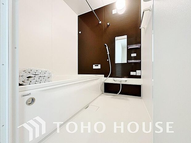 一日の疲れを癒すための心地よいバスタイムを演出する浴室はゆとりあるサイズを採用。