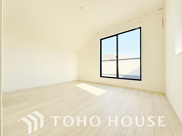 生活感を感じない空間では落ち着く事はできません。絶妙な雰囲気、配色、素材感を意識してコーディネート。