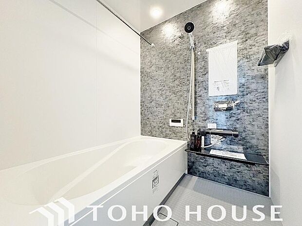 快適且つ清潔な空間を演出した浴室は一日の疲れを和らげ、心も体もオフになる時間を楽しむことが可能です。