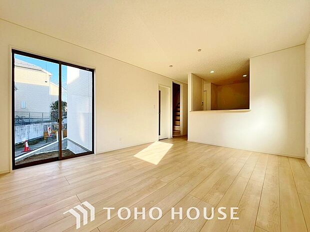 造りこんだ空間演出の妙が生み出す光と質のハーモニーはこの住宅のクオリティの良さを実感させてくれます。