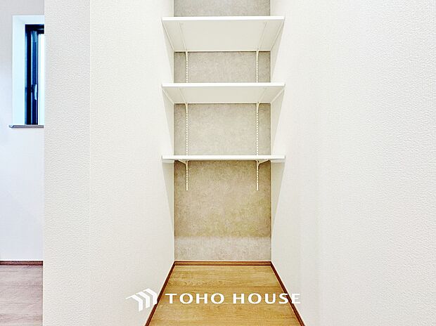 パントリーは食品庫として使われるほか、災害時の非常食の置き場所としても非常に便利です!