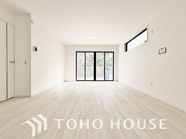 家族皆が集まる場所だからこそ、一番明るく使い勝手のいい空間に仕上げております。