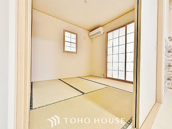 一日の疲れを癒やしてくれる主寝室。時を忘れて過ごす場所として過ごせるお部屋。
