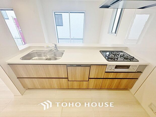 キッチンの収納は、デッドスペースになりやすい箇所を有効活用できる収納を採用しました。