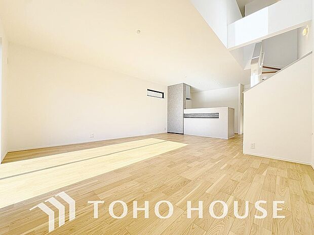 ホワイトナチュラルのテイストが、自然体で過ごせる心地良さを生み出しています。