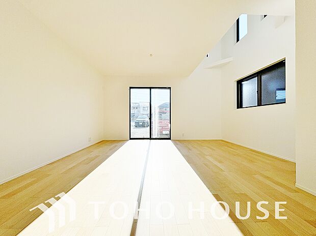 ホワイトナチュラルのテイストが、自然体で過ごせる心地良さを生み出しています。