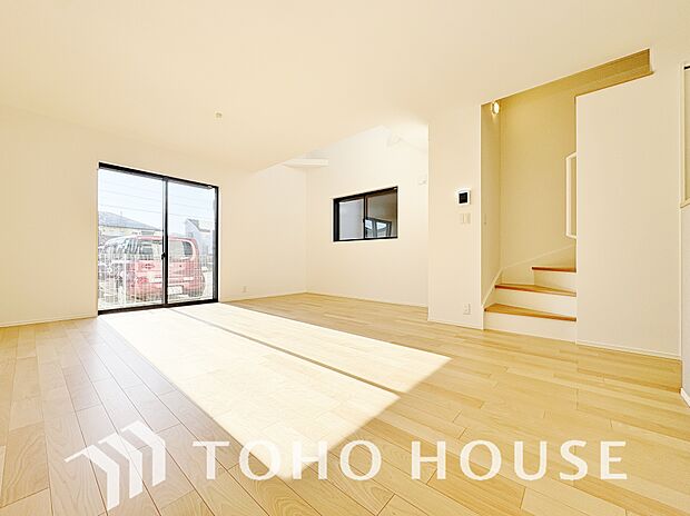 作り手の「気持ちの良いリビングでお過ごししていただきたい」という思いを感じさせます。