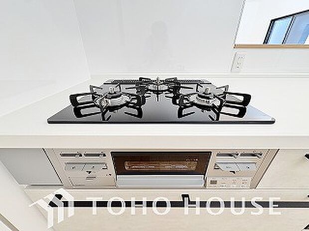 毎日料理をする、料理が好き、家族が多くて量を作る必要がある、等の方々にとっては必須の3口コンロ。