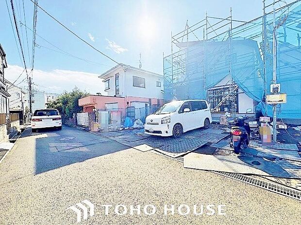 太陽に愛された邸は、陽当り通風に優れた魅力的で快適さを追求した邸宅でした。