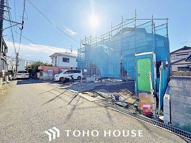 四季折々の変化を楽しめる心地よい場所。時間の経過と共に味わいが出る素敵な空間へ。