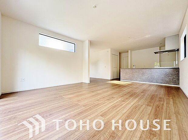 ホワイトナチュラルのテイストが、自然体で過ごせる心地良さを生み出しています。