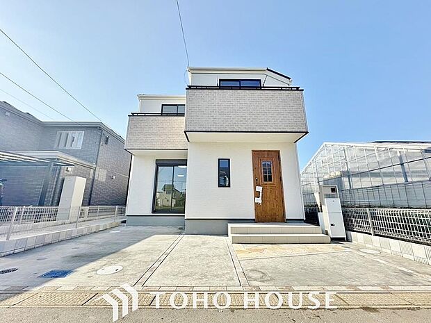 実際に生活する側に立って設計した工夫が要所要所に感じられるキメ細やかさがこの邸の魅力の一つです。