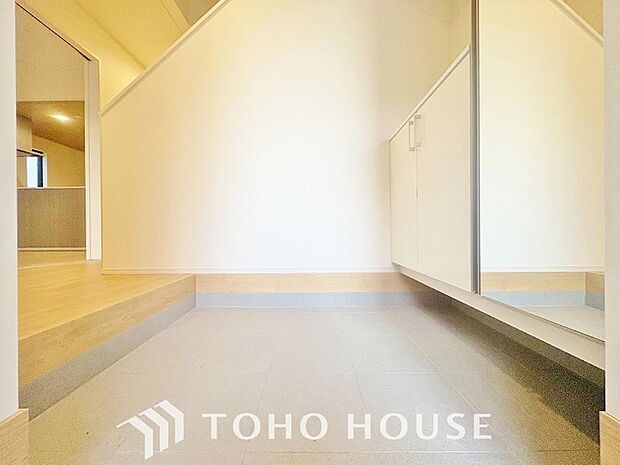 清潔感が溢れ、訪れる者すべてを「安らぎ」と「充実」で包み込みます。