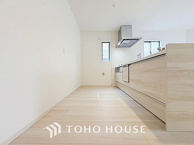 お料理の上手な方が、独壇場でお料理の腕を披露するスタイルに向いているキッチンです。