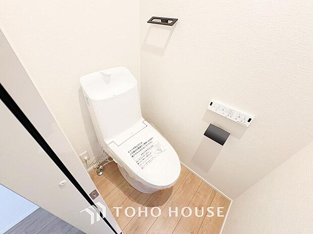 十分な広さと清潔感のあるカラーで纏まったお手洗い。時間に余裕とゆとりを持たせます。