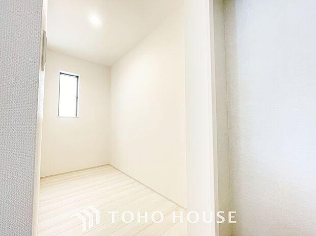 パントリーは食品庫として使われるほか、災害時の非常食の置き場所としても非常に便利です！