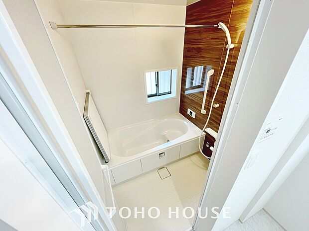 心地よいバスタイムを演出する浴室はゆとりあるサイズを採用。