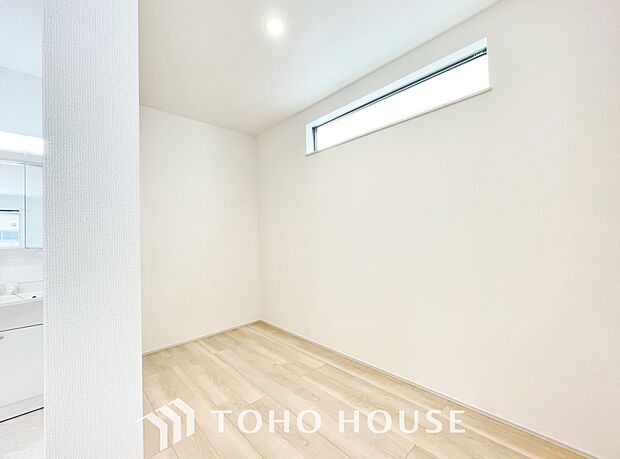 パントリーは食品庫として使われるほか、災害時の非常食の置き場所としても非常に便利です！