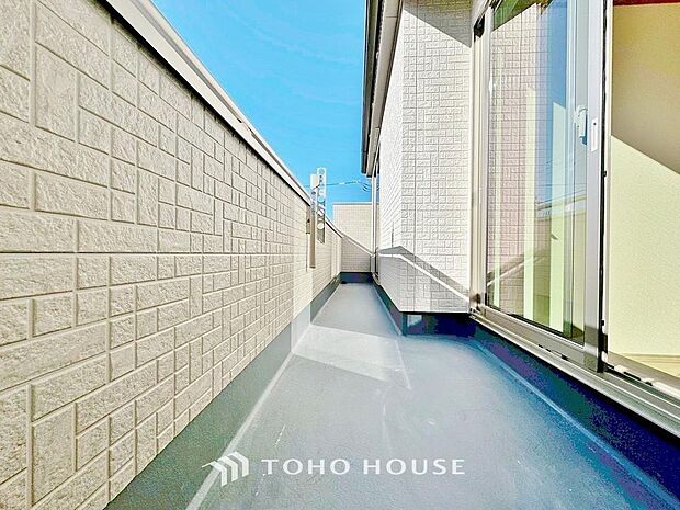 日が昇り、そして沈んでゆく・・・自分の住む家が愛おしくなっていく。