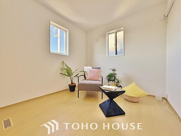 生活感を感じない空間では落ち着く事はできません。絶妙な雰囲気、配色、素材感を意識してコーディネート。