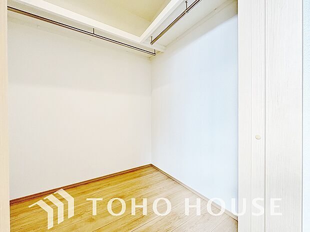 お子様のおもちゃやゴルフバック等、大きなお荷物をお持ちの方や、お荷物が多い方でも安心のスペースです。