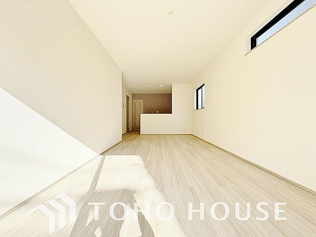 家族皆が集まる場所だからこそ、一番明るく使い勝手のいい空間に仕上げております。