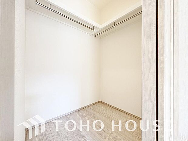 お子様のおもちゃやゴルフバック等、大きなお荷物をお持ちの方や、お荷物が多い方でも安心のスペースです。