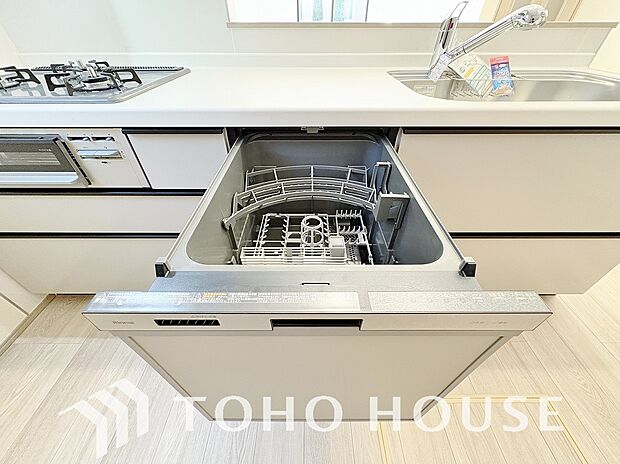 通常の手洗いでは使用出来ない高温のお湯や高圧水流を使う事により汚れを効果的に落とすことができます。