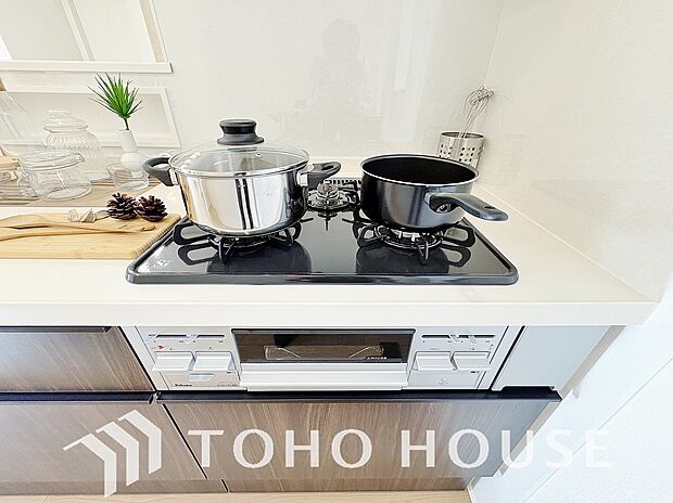 毎日料理をする、料理が好き、家族が多くて量を作る必要がある、等の方々にとっては必須の3口コンロ。